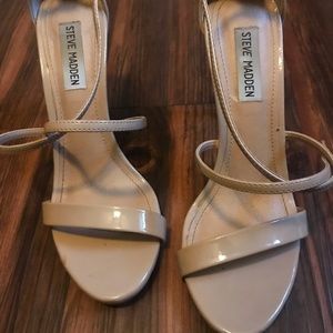 Steven Madden nude heels